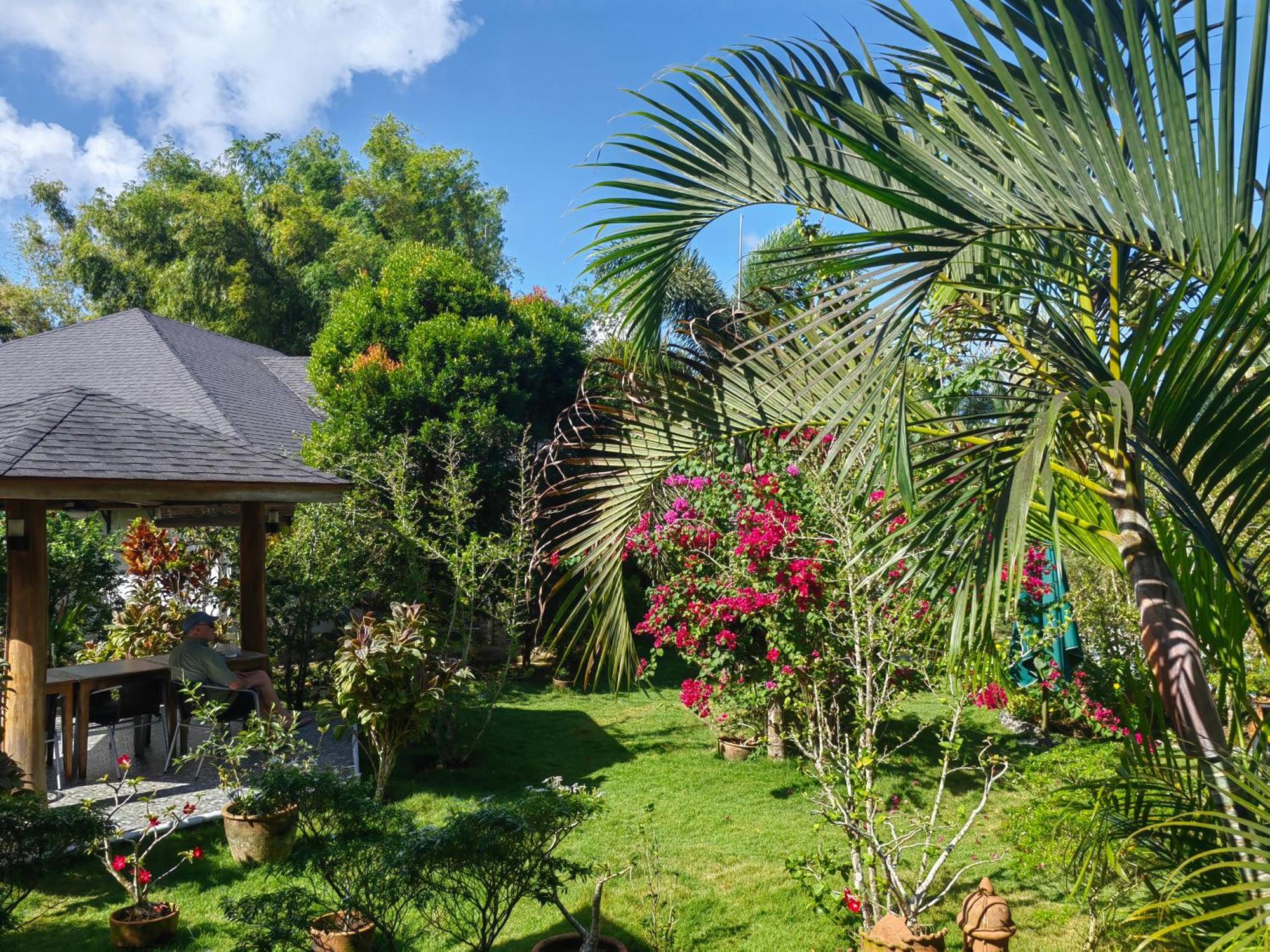 Garden Bungalows Resort Siquijor Buitenkant foto